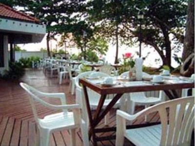 Palmeraie Beach Hotel, Rayong Ban Ang Exterior foto